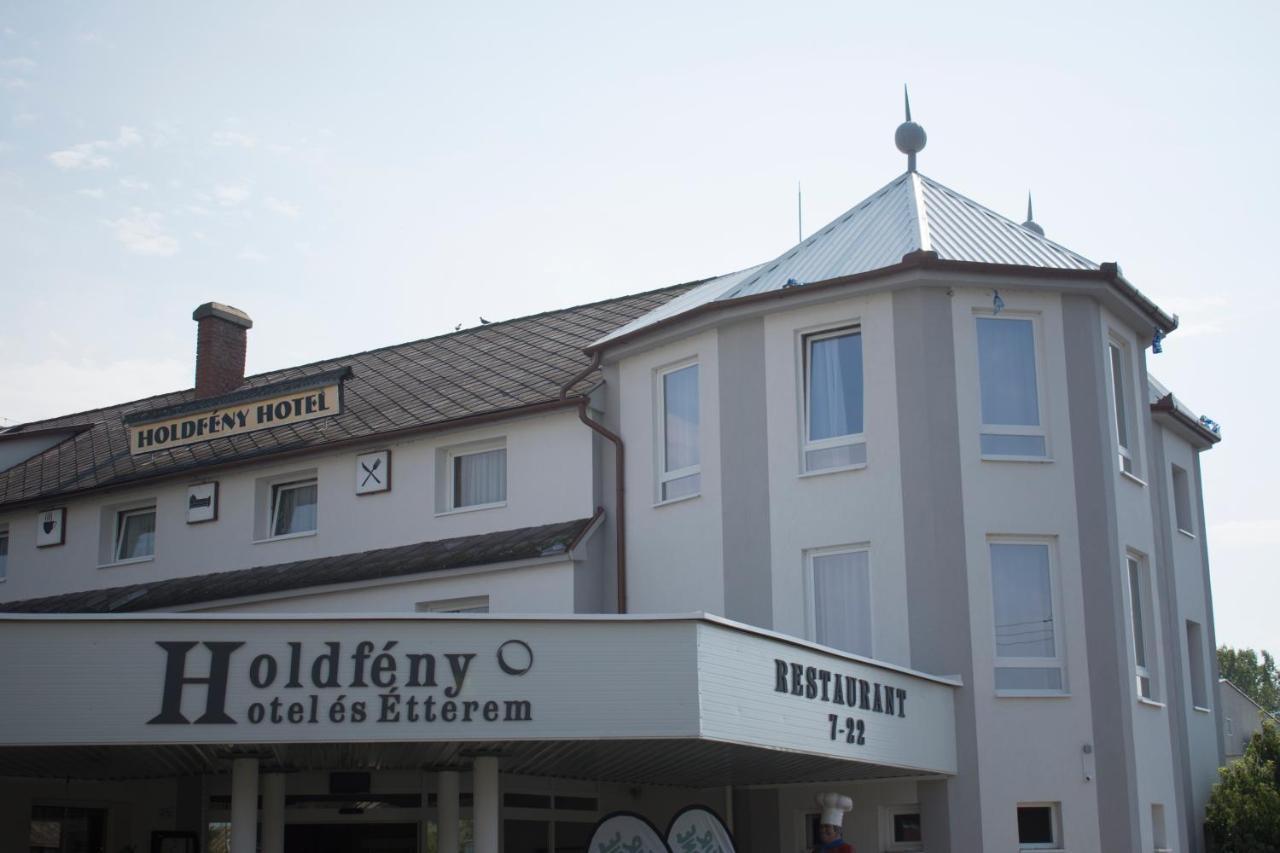 Holdfeny Hotel Forro Exterior photo